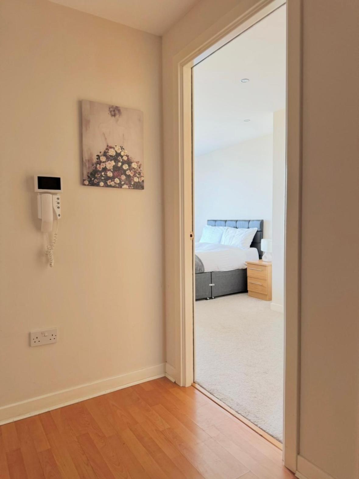Modern Two Bedroom Apartments Edinburgh Exterior photo