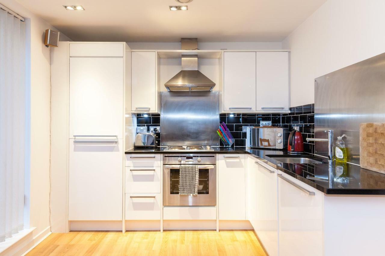 Modern Two Bedroom Apartments Edinburgh Exterior photo